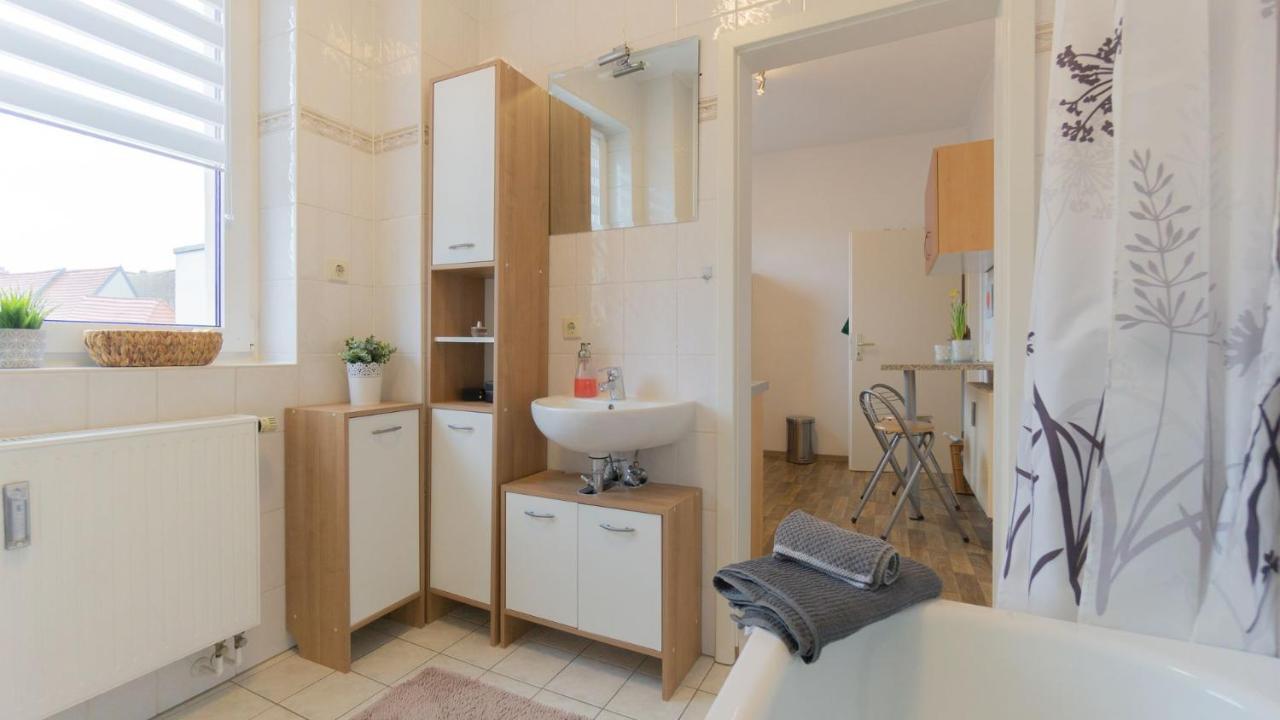 *Central_50M2_Kitchen_Washer_Netflix_Parking Cottbus Exterior foto